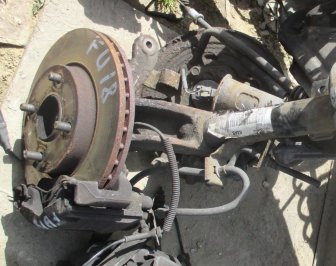 Кулак Форд Фьюжен поворотный - правый 1201771, 1203283, 1478998, - БУ в сборе со ступицей - FU-18