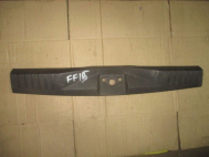 Накладка панели задней багажника 2S61 Форд Фиеста Mk 6 с 2005г, -  БУ