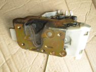 Замок двери Форд Фокус 1 задней левой 1M5AA26413AA 3S4Z5426413AA внутренний, - БУ