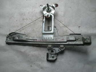 Стеклоподъемник двери задней левой 52021160, 52021162 Шевроле Кобальт - механический, - БУ