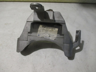 Подушка двигателя правая 13347455 13294212 Шевроле Круз Орландо Опель Астра J 13248475, - GM