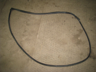 Уплотнитель двери передней левой 95479675, 95164137, 95929549 нащельник Шевроле Авео Т300, - БУ