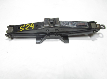 Домкрат Шевроле Авео Т300 13501276, 13501276  - БЕЗ ключа балонного - S-24, - БУ 