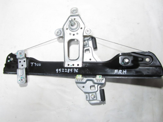 Стеклоподъемник двери передней правой 95228576 Шевроле Авео Т300 Все - механический T3FR - FRH, - БУ