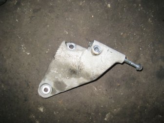 Кронштейн генератора 96852142 Лачетти, Авео 1,4-1,6 литра нижний алюминиевый, -БУ