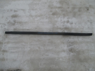 Уплотнитель стекла двери передней левой наружный BM51A20562/3-RR 1871577 Форд Фокус 3, - БУ