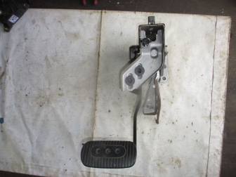 Педаль тормоза 46501ZN90A Ниссан Тиида С11, C11X, Верса с АКПП S-70-05031, - БУ