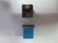 Предохранитель 20 Aм 93746077 - Голубой Шевроле Авео Т300 Кобальт, - БУ