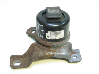 Подушка двигателя правая LR006277 6G926F012BE Land Rover Freelander 2 Дизель 2,0-2,2 л 07-14г - БУ