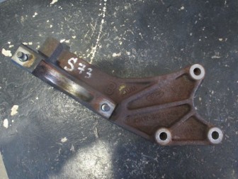 Кронштейн приводного вала Форд Фокус 1 - 2.0 литра 8 кл XS4W3k305DB, - БУ