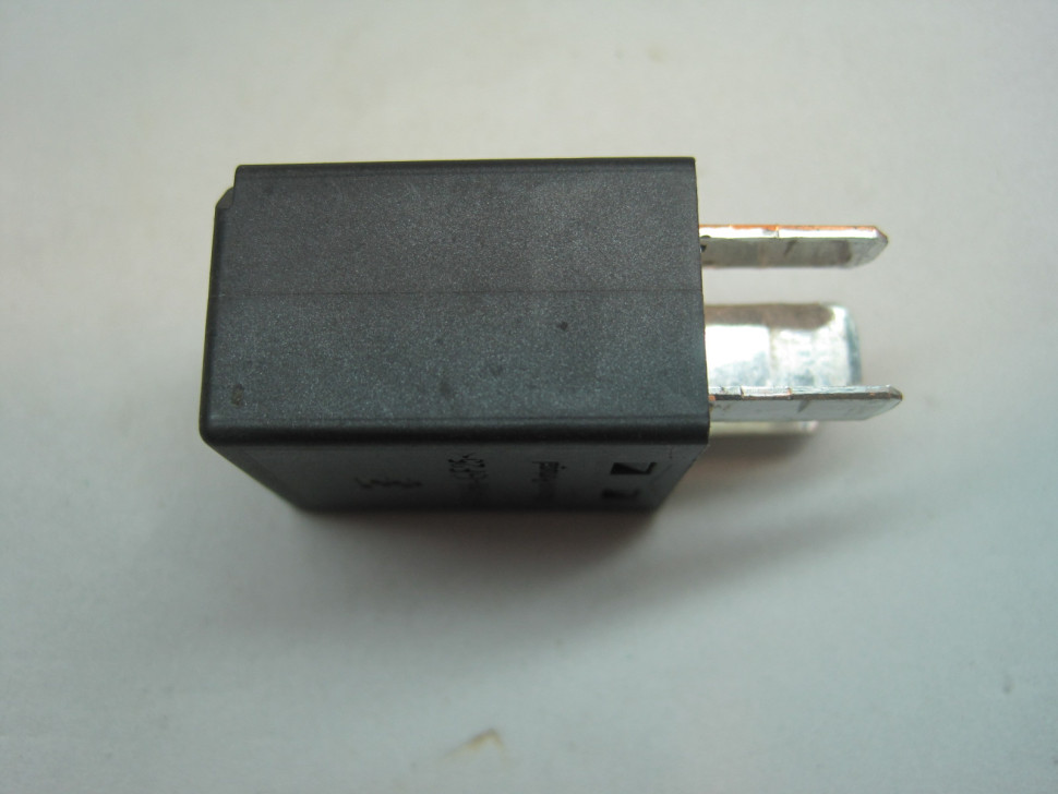 Реле 5M5T14B192AA 20Am BUTZA 1425751 в блок предохранителей Форд Фокус ...