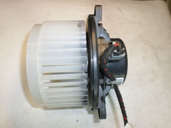 Мотор печки отопителя 13263279 13263281 1845712 HS-1645707202 Шевроле Круз Опель Инсигния, - БУ