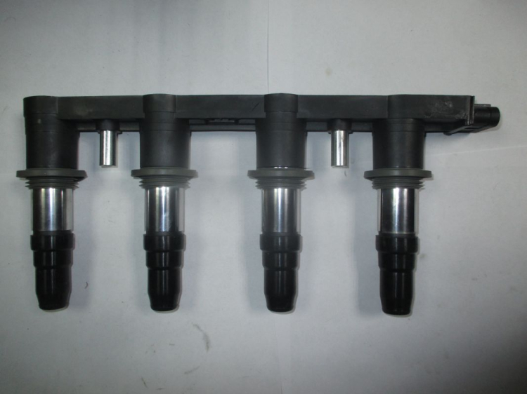 Катушка зажигания 96476979 Авео Круз Орландо Астра H и J с F14-16-18D4 ...