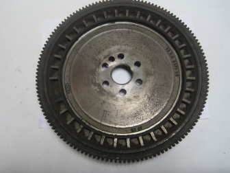 Маховик двигателя с МКПП 98MM6375AD 1072047 мотор 1,6 литра 100лс Zetec-S Форд Фокус 1 - К1- БУ