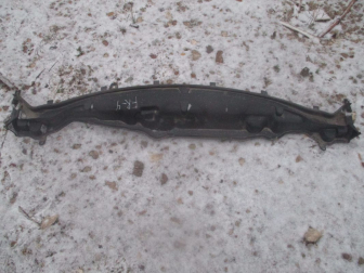 Панель под лобовым стеклом верхняя D1BBA016B26CA 1708479 1526307 Форд Фиеста с 12 по 17г жабо -  БУ