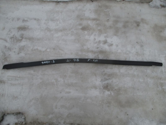 Уплотнитель стекла двери передней левой наружный BM51A20563 1871580 Форд Фокус 3 - S-48, - БУ