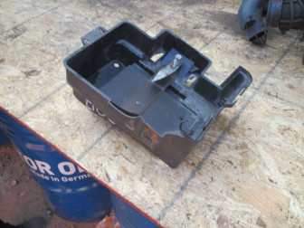 Площадка под АКБ Форд Фокус 1 с 1998 по 2004 год 1062580, 1066566, 1071971, - БУ