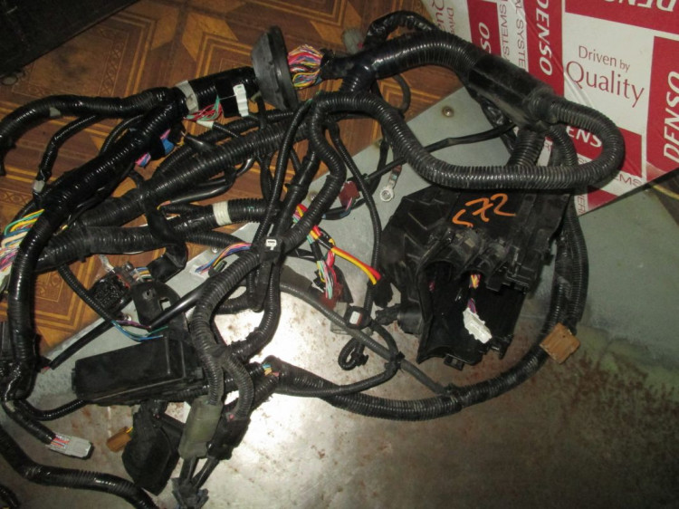 Проводка жгут двигателя Ниссан Ноут, Тиида N17X 1,6 литра HR16DE с 2011 ...