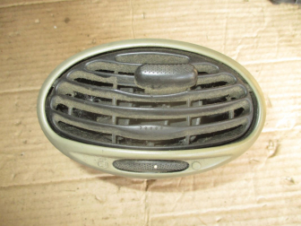 Дефлектор воздушный торпеды 98AB19893DCW Форд Фокус 1, - БУ