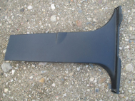 Облицовка стойки средней нижняя левая CM51A243W07BDW Форд Фокус 3 - Черная, - БУ