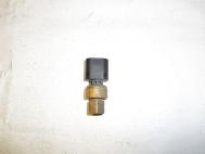 Датчик давления топлива 13579380 Шевроле Авео Т300 Каптива C140 Опель Астра J в рампе. - БУ