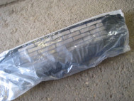 Решетка бампера переднего Киа Рио 4 86561H0000 с 2017г центральная, - Sat