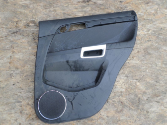 Облицовка двери Опель Антара задней левой 96869556, 4813781 с 2007 г, - БУ К15