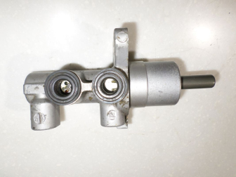 Цилиндр тормозной Главный 95984181 7828 DT4 23 95984182 95984183 Шевроле Лачетти Нубира - БУ