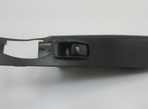 Блок управления стеклоподъёмником Шевроле Реззо 96264383 Дэу Такума двери задней правой, - БУ 