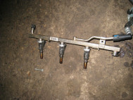 Рампа топливная 55559375 Опель Астра H Зафира 1,6 литра мотор Z16XER 55559377 - БУ