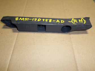 Кронштейн бампера переднего правый 1521605 8M5117D958AD 1500394 1508686 Форд Фокус 2, - БУ