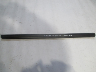 Уплотнитель стекла двери задней левой внутренний AXT9AC3461 1523458 Форд Фокус 2 Универсал, - БУ