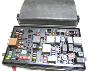 Блок предохранителей 96982022-01 TH 95963459 13222782 529050199 Шевроле Круз Орландо  - GM