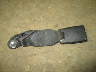 Замок ремня безопасности задний P888423AN1B 09X342G Ниссан Тиида N17 левый или правый - БУ