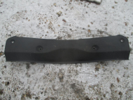 Накладка панели задней CV6Z5840374AA BM51A4035ABW Форд Фокус 3 Хэтчбек S-55 - есть ТРЕЩИНА! - БУ