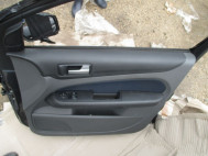 Накладка двери передней правой верхняя внутренняя 1384782 Форд Фокус 2, - БУ F0-11