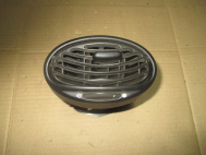 Дефлектор воздушный торпеды 98AB19893BJW D1B1A, R66ZA Форд Фокус 1, - БУ