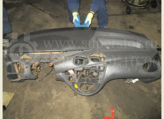 Торпеда Фокус 1 YS4Z5404320NAC Седан USA панель передняя приборная, - БУ Голая