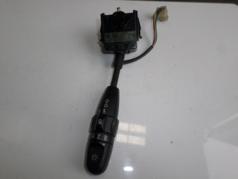 Переключатель подрулевой левый 96496037 CW 5203221000 света фар сигнала поворотов Авео Т200-250 - БУ