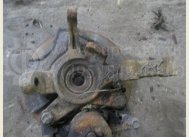 Кулак Шевроле Авео Т200-250 левый 96535190 под АБС 96870491 поворотный Голый, - БУ