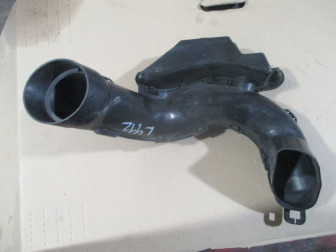 Патрубок воздухозаборника 165541KA0B 70390750 с резонатором Nissan Juke F15 с 10-15г 1.6л HR16DE- БУ