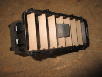 Сопло воздуховода центрального правое 68750CA000-RH Ниссан Мурано Z50 с 04 по 2008г S71 - БУ