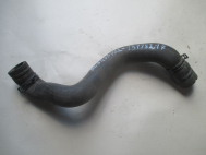 Шланг охлаждения радиатора нижний 13118217 565453722 Опель Астра H мотор 1,8 литра Z18XE - S51 - БУ
