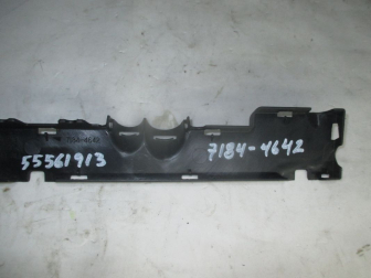 Крышка корпуса верхняя проводки 55561913 7184-4642 Шевроле Круз Опель Астра J и H Зафира B, - БУ