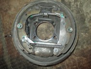 Щиток тормозной задний правый 94553903, 95490439, 21260487 Шевроле Авео Т300 Кобальт 14 дюм, - БУ