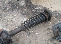 Амортизатор передний Дэу Матиз, Тико 0,8-1,0л левый 96336487, - БУ - Стойка с пружиной с опорой 