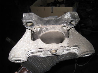 Подушка двигателя правая Форд Фокус 1, 1332880, 1M516F012BA Дизель 1,8 литра, - БУ