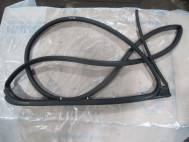 Уплотнитель двери 82830-1KA0A задней правой Ниссан Жук F15 с 10 по 14г - БУ