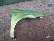 Крыло Шевроле Авео переднее правое Т200 96540888 - БУ Зеленое DK110 Вмятина