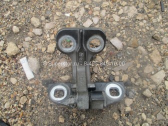 Петля дверей левых верхняя LR003088, LR018035 Ленд Ровер Фрилендер 2 с 2007 по 2014 г, - БУ